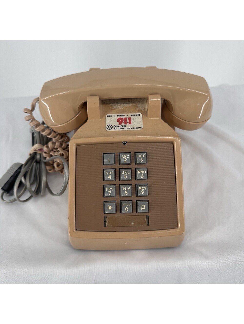 Vintage push button telephone ohio bell retro 80s landline corded touchtone
